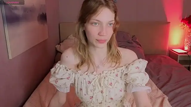 Emily Cartex online show from 29, 4, 2026