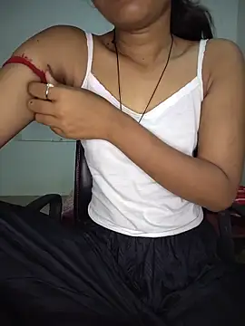 Snapshot of ESHA-LOVE chatting on 19, 5, 2026 ESHA-LOVE online show from 19, 5, 2026