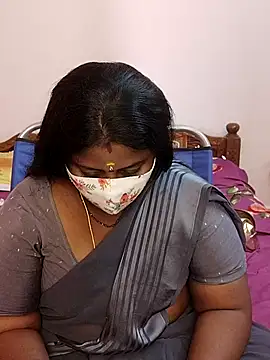 Snapshot of telugu_Geetha40 chatting on 19, 7, 2026 telugu Geetha40 online show from 19, 7, 2026