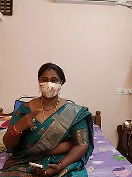 Snapshot of telugu_Geetha40 chatting on 25, 7, 2026 telugu Geetha40 online show from 25, 7, 2026