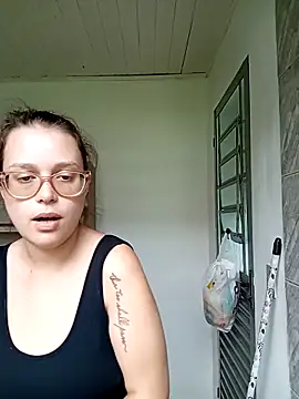 LunnaKitten online show from 29, 4, 2026