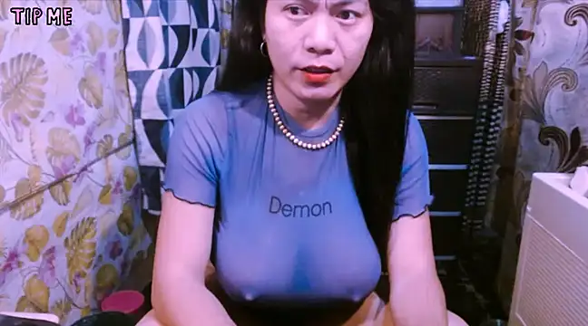 TSjuicyhotdrops online show from 15, 1, 2025