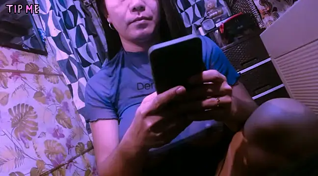 TSjuicyhotdrops online show from 10, 2, 2025