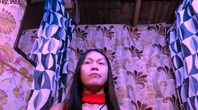 TSjuicyhotdrops online show from 2, 3, 2025