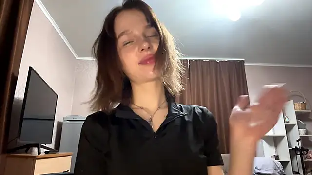 asunasue online show from 13, 5, 2026