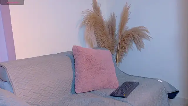ALICEBLOOOM online show from 2, 5, 2026