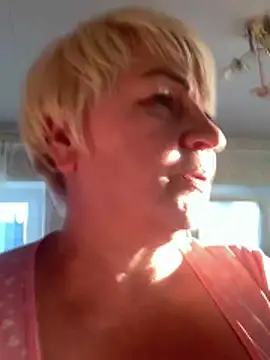 Laura Miillf online show from 20, 5, 2026