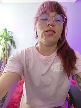 Nyxie8 online show from 5, 5, 2026