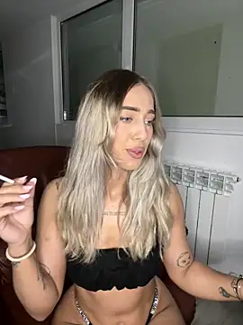 Snapshot of ZenyShy chatting on 19, 6, 2026 ZenyShy online show from 19, 6, 2026