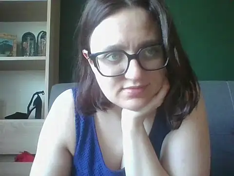 sensual paris online show from 28, 4, 2026