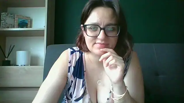 sensual paris online show from 7, 7, 2026