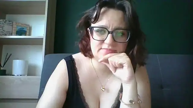 sensual paris online show from 8, 7, 2026