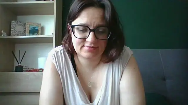 sensual paris online show from 13, 7, 2026