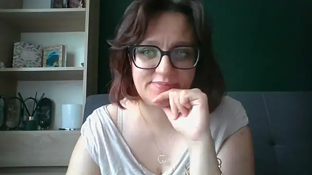 sensual paris online show from 23, 7, 2026