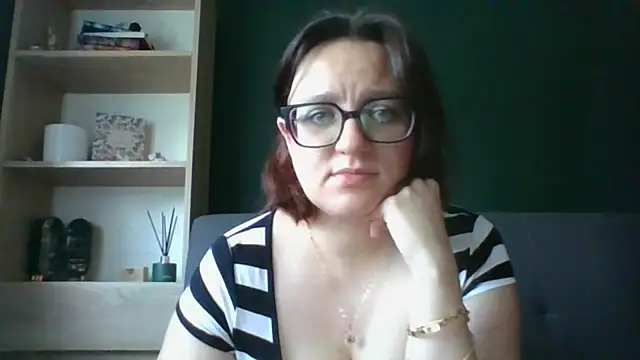 sensual paris online show from 28, 7, 2026
