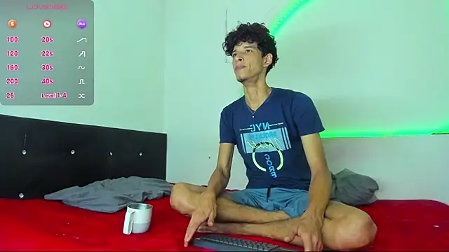 liammendoza98 online show from 28, 4, 2026