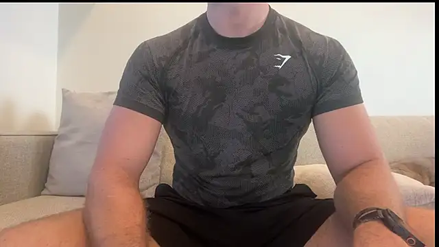 Snapshot of gymshrk chatting on 4, 8, 2026 gymshrk online show from 4, 8, 2026