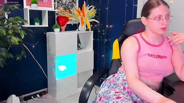Snapshot of Queen_Milena chatting on 20, 5, 2026 Queen Milena online show from 20, 5, 2026