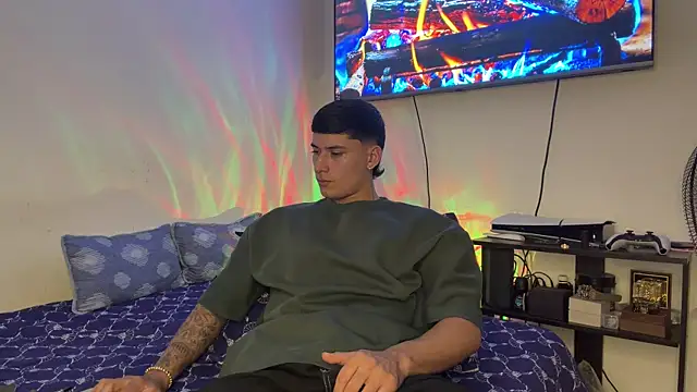 SexxxySquirterStev777 online show from 6, 7, 2026