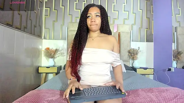 Snapshot of ashly_ruiz chatting on 9, 6, 2026 ashly ruiz online show from 9, 6, 2026