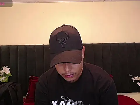 Snapshot of noah_oliver1 chatting on 1, 5, 2026 noah oliver1 online show from 1, 5, 2026