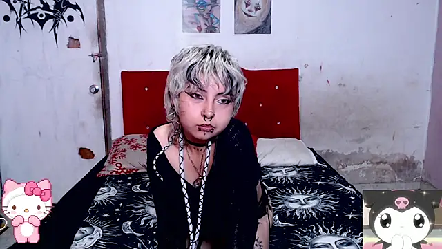Cute Chrixxx online show from 13, 5, 2026