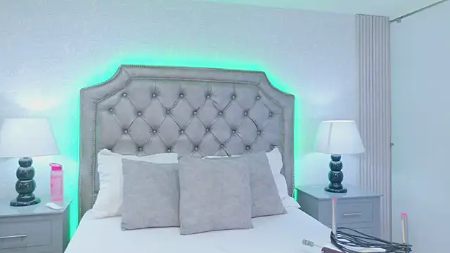 VioletSweetts online show from 5, 6, 2026