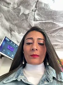 Snapshot of IsabellaMariet chatting on 10, 6, 2026 IsabellaMariet online show from 10, 6, 2026