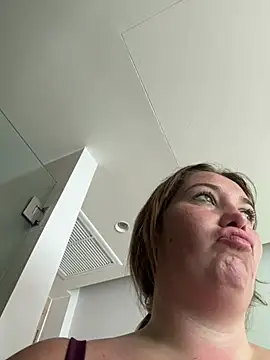 Mrsthicktorious8 online show from 8, 5, 2026