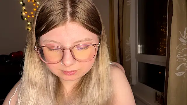 YukiBlush online show from 7, 6, 2026