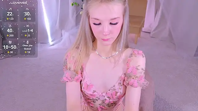 Snapshot of MilliBrownn chatting on 4, 8, 2026 MilliBrownn online show from 4, 8, 2026