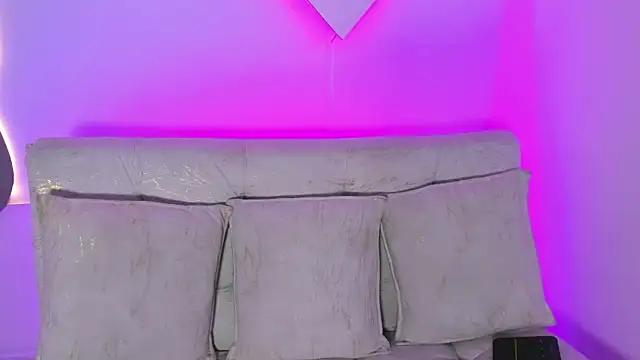 LiaCampbell  online show from 18, 7, 2026