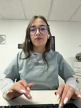 Snapshot of Sweet_Milaa1 chatting on 22, 7, 2026 Sweet Milaa1 online show from 22, 7, 2026