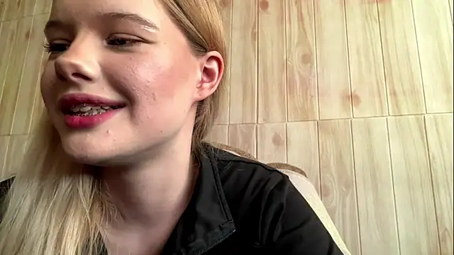 Snapshot of Malinwitch chatting on 9, 6, 2026 Malinwitch online show from 9, 6, 2026