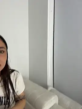 EmilyCxx online show from 12, 6, 2026