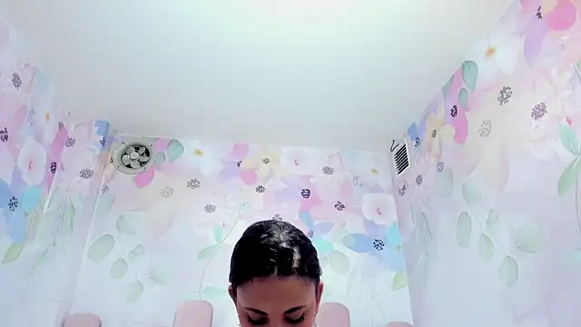 Miabloom19  online show from 24, 7, 2026