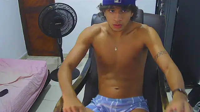 Snapshot of Hansel_take chatting on 27, 7, 2026 Hansel take online show from 27, 7, 2026