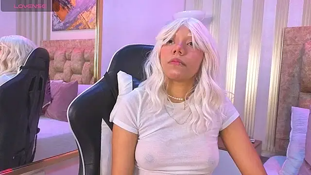Snapshot of lilith_pink__ chatting on 8, 5, 2026 lilith pink online show from 8, 5, 2026
