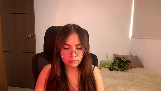 Snapshot of abbyyandmaxx chatting on 10, 7, 2026 abbyyandmaxx online show from 10, 7, 2026