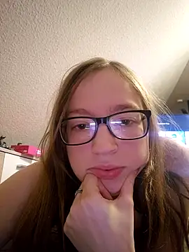 Freaky-Doll online show from 28, 5, 2026
