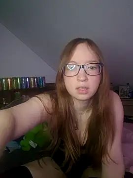 Freaky-Doll online show from 8, 6, 2026