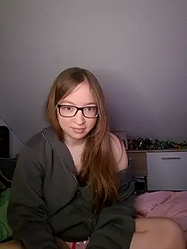 Freaky-Doll online show from 14, 6, 2026