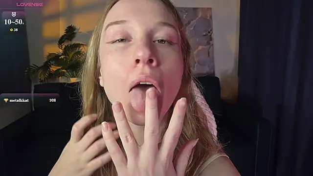 Snapshot of Eve_Sin chatting on 26, 6, 2026 Eve Sin online show from 26, 6, 2026