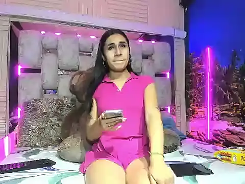 MahiaraHot online show from 4, 7, 2026