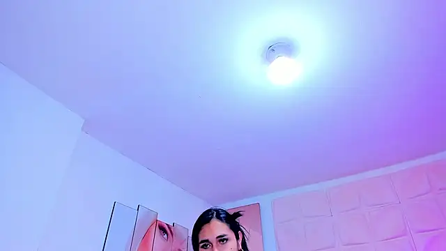 MahiaraHot online show from 7, 7, 2026