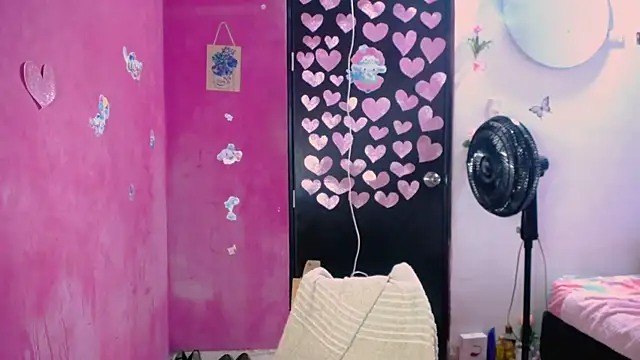 Kiara tits online show from 15, 7, 2026