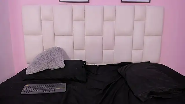 MarianaOspina  online show from 29, 5, 2026
