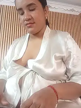 Snapshot of NATY_BUSTOS chatting on 29, 5, 2026 NATY BUSTOS online show from 29, 5, 2026