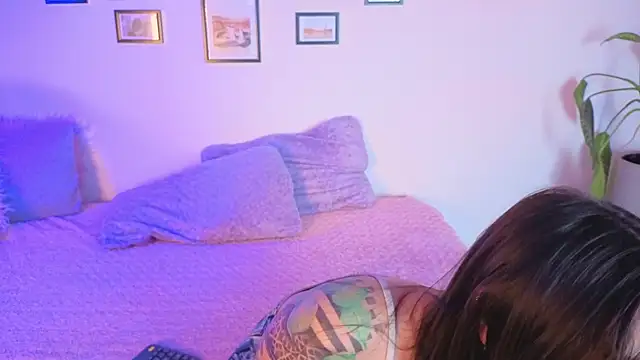 Kendaall sweet online show from 14, 7, 2026