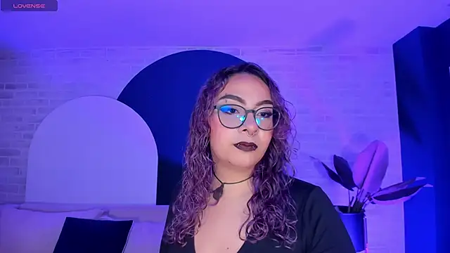 LoiseHarper online show from 5, 5, 2026